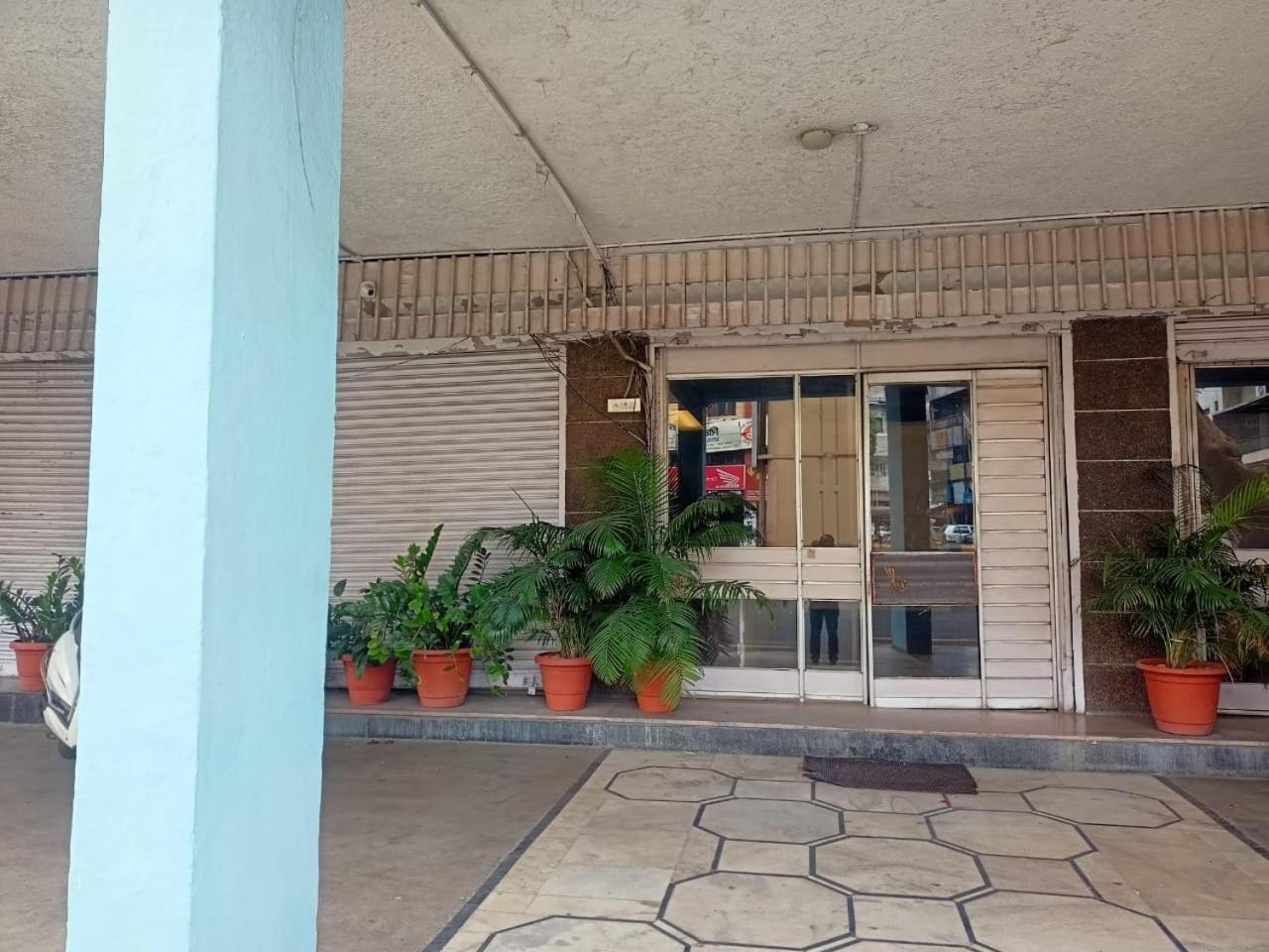 Hotel Skylark Ναγκπούρ Εξωτερικό φωτογραφία